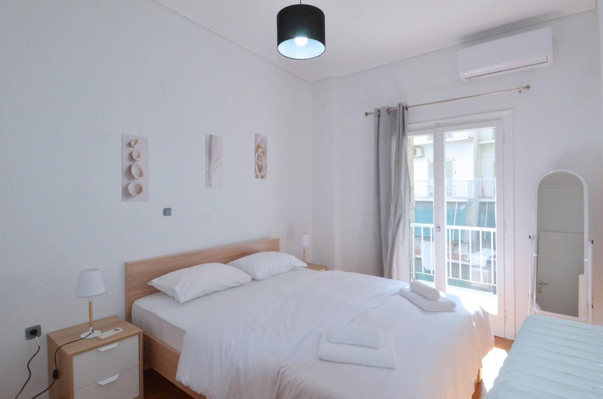 A Cozy Minimal Apartment At Koukaki, Dimitrako... เอเธนส์ ภายนอก รูปภาพ
